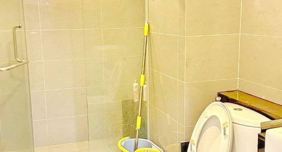 Wohnung zur Miete mit 1 Zimmer in Huai Khwang, Bangkok