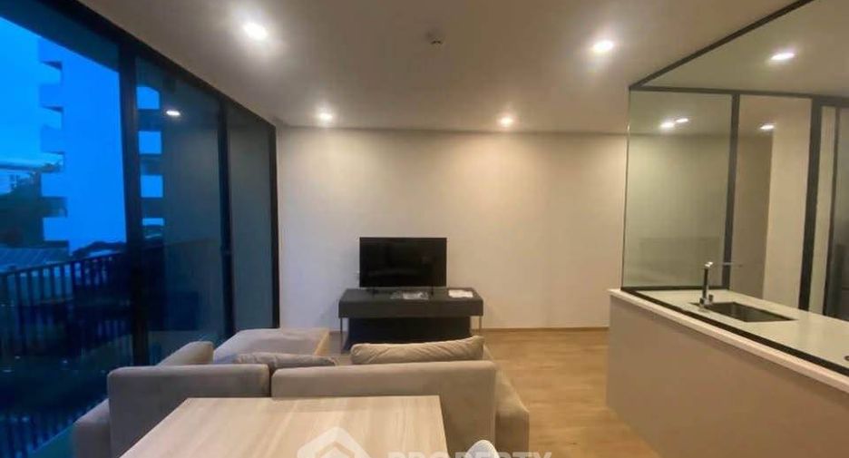 For rent 2 bedrooms condo in Phra Khanong, Bangkok