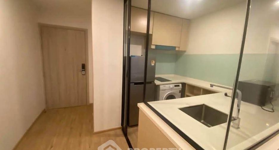 For rent 2 bedrooms condo in Phra Khanong, Bangkok