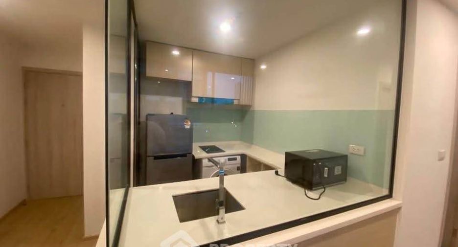 For rent 2 bedrooms condo in Phra Khanong, Bangkok