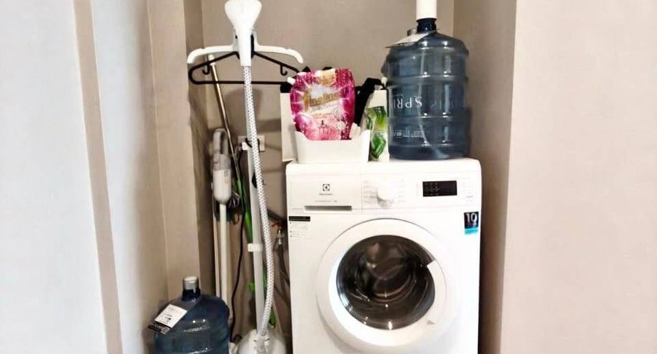 For rent 2 bedrooms condo in Sathon, Bangkok
