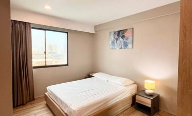 For rent 2 bedrooms condo in Sathon, Bangkok
