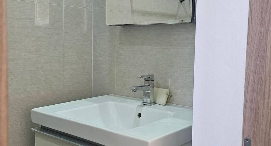 Wohnung zur Miete mit 1 Zimmer in Khlong Toei, Bangkok