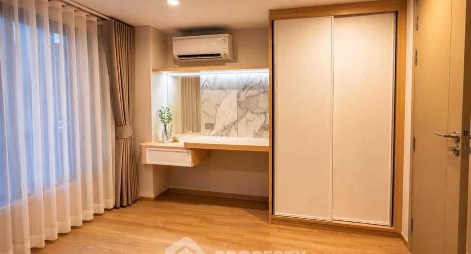 Wohnung zur Miete mit 2 Zimmer in Bang Rak, Bangkok
