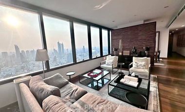 Condo en alquiler de 3 habitaciones en Bang Rak, Bangkok