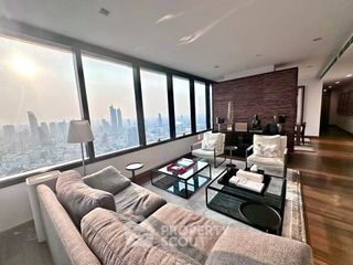 For rent 3 bedrooms condo in Bang Rak, Bangkok