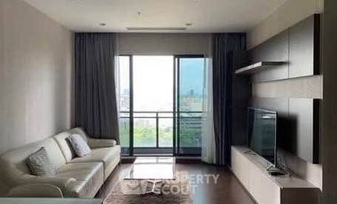 For rent 2 bedrooms condo in Huai Khwang, Bangkok
