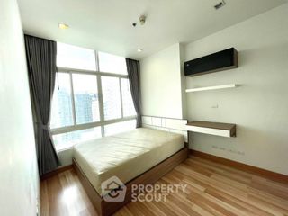 For rent 2 bedrooms condo in Phra Khanong, Bangkok