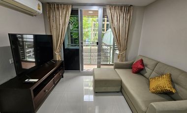 À louer 2 chambres condo à Khlong San, Bangkok