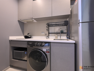 For rent 2 bedrooms condo in Huai Khwang, Bangkok