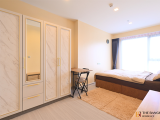 For rent 2 bedrooms condo in Huai Khwang, Bangkok