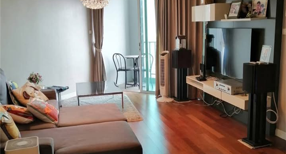Condo en alquiler de 2 habitaciones en Huai Khwang, Bangkok