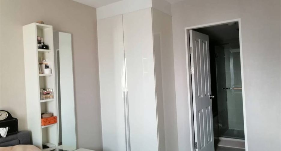 Condo en alquiler de 2 habitaciones en Huai Khwang, Bangkok