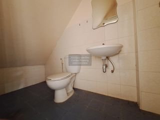 Продажа 4 спальни торговое помещение в Si Racha, Чонбури