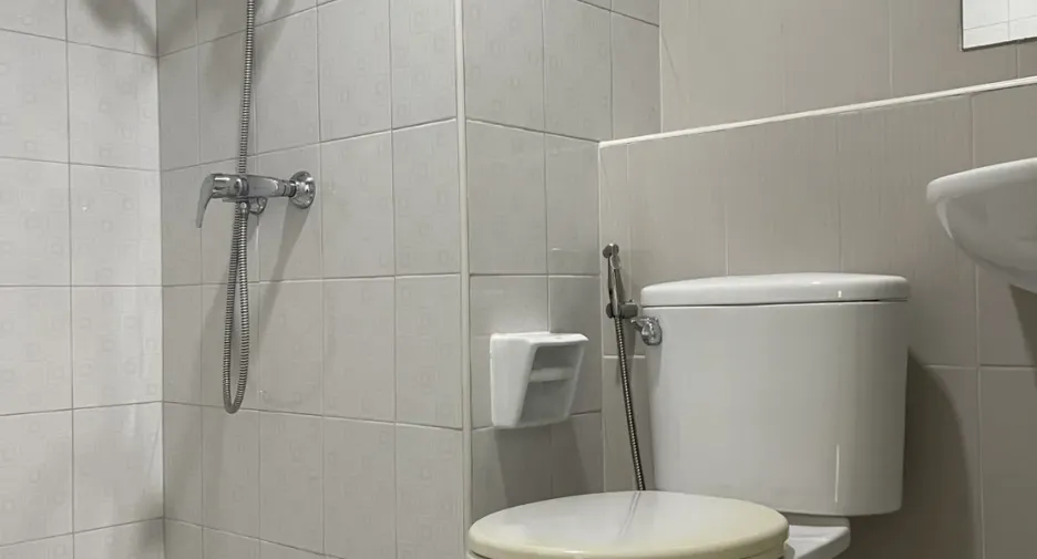 For sale 2 bedrooms condo in Khlong Toei, Bangkok