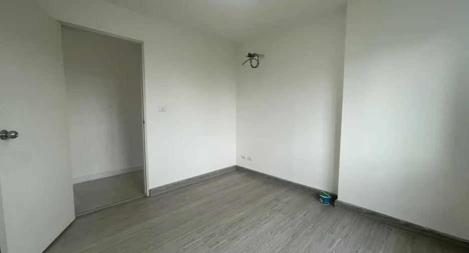 For sale 2 bedrooms condo in Khlong Toei, Bangkok