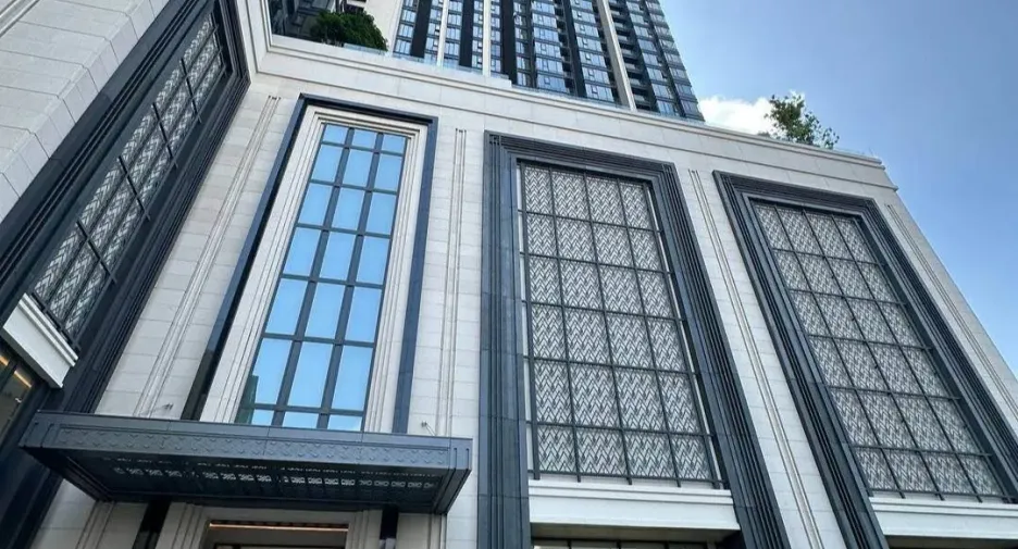 Wohnung zur Miete mit 1 Zimmer in Pathum Wan, Bangkok