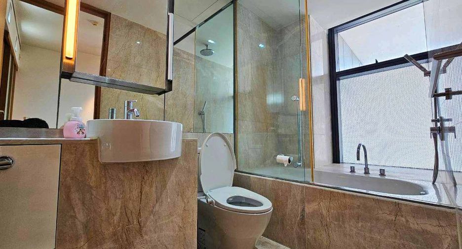For rent 2 bedrooms condo in Sathon, Bangkok