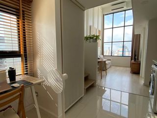 Condo en alquiler y en venta de 2 habitaciones en Sathon, Bangkok
