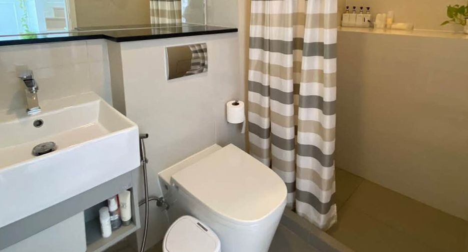 For rent and for sale 2 bedrooms condo in Sathon, Bangkok