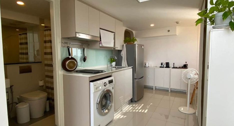 For rent and for sale 2 bedrooms condo in Sathon, Bangkok