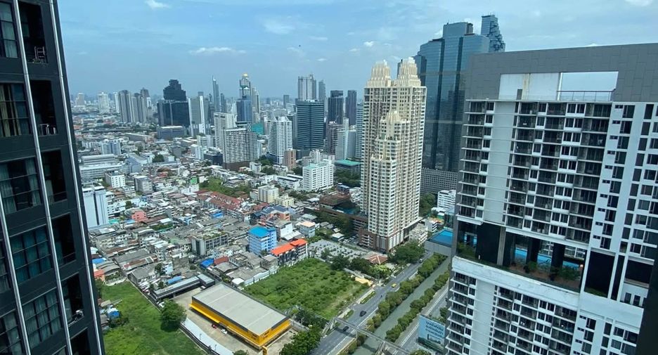 For rent and for sale 2 bedrooms condo in Sathon, Bangkok