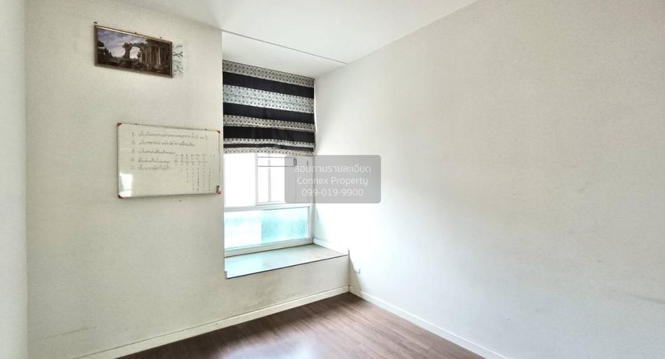 Casa adosada en venta de 4 habitaciones en Khlong Luang, Pathum Thani