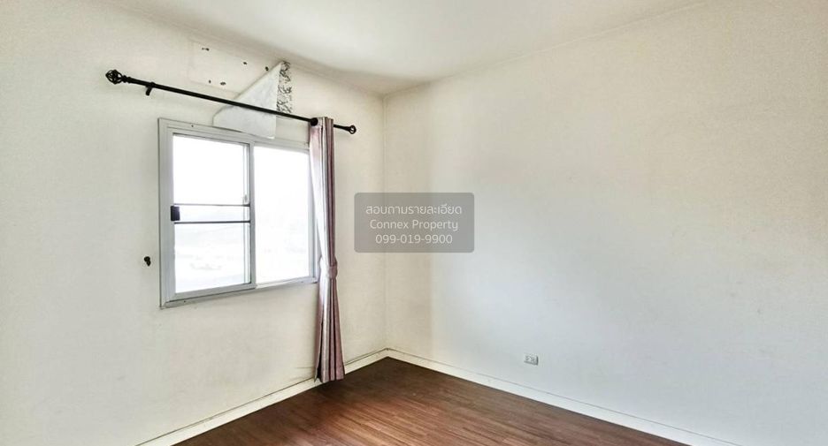 Casa adosada en venta de 4 habitaciones en Khlong Luang, Pathum Thani