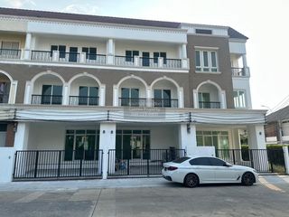 Продажа 3 спальни таунхаус в Bang Kruai, Нонтабури
