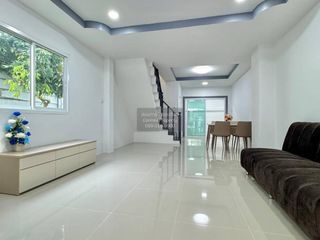 Продажа 3 спальни таунхаус в Bang Kruai, Нонтабури