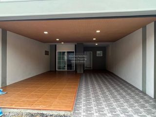 Продажа 3 спальни таунхаус в Khlong Luang, Патумтани