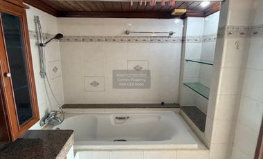 For sale 3 bedrooms condo in Chatuchak, Bangkok