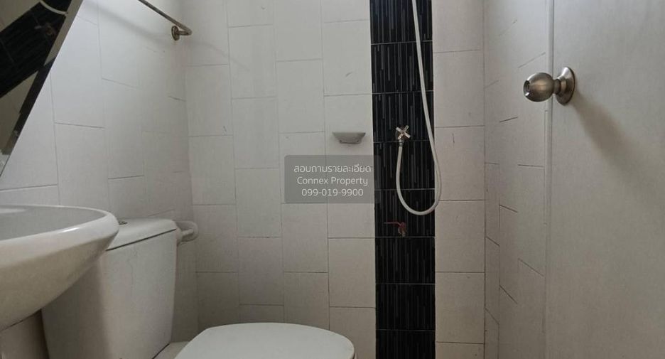 Продажа 2 спальни таунхаус в Si Racha, Чонбури