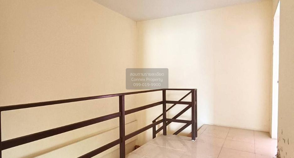 Reihenhaus zum Kauf mit 2 Zimmer in Si Racha, Chonburi