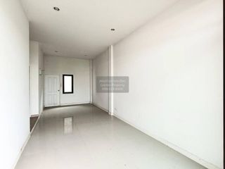 Продажа 2 спальни таунхаус в Si Racha, Чонбури