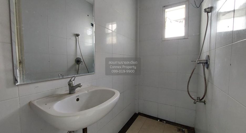 Продажа 3 спальни торговое помещение в Phan Thong, Чонбури