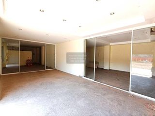 Продажа 4 спальни торговое помещение в Нуеа Клонг, Краби