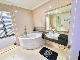 Продажа 3 спальни дом в Пращет, Бангкок