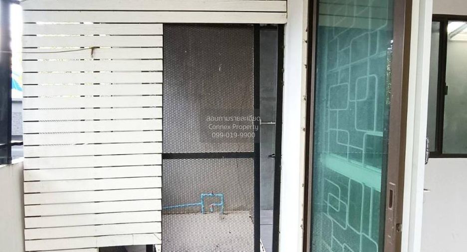 Casa adosada en venta de 3 habitaciones en Khlong Luang, Pathum Thani
