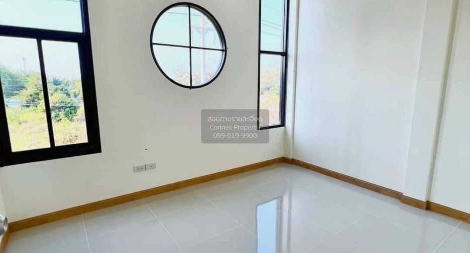 Продажа 3 спальни таунхаус в Khlong Luang, Патумтани