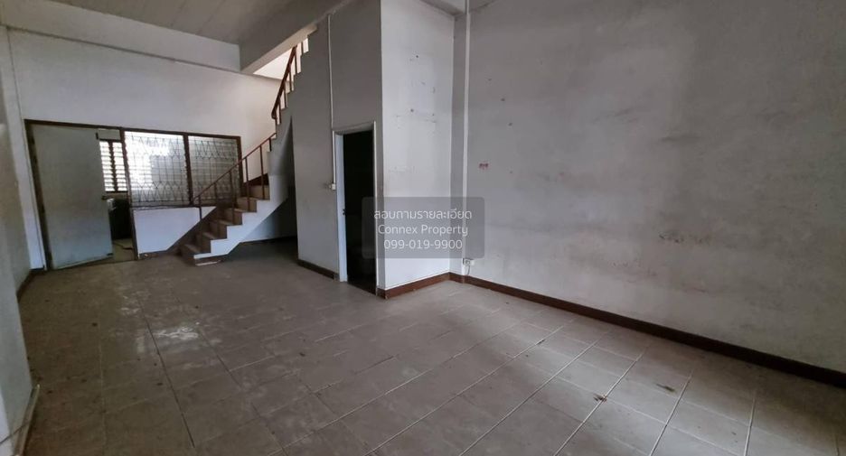 Local comercial en venta de 2 habitaciones en Khlong Luang, Pathum Thani