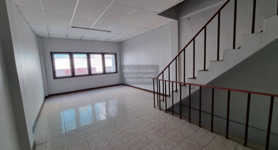 Local comercial en venta de 2 habitaciones en Khlong Luang, Pathum Thani