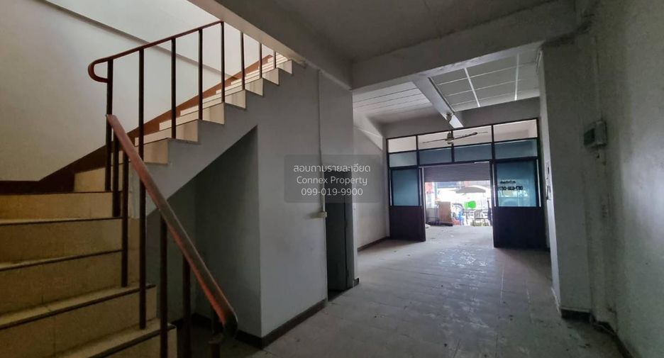 Local comercial en venta de 2 habitaciones en Khlong Luang, Pathum Thani