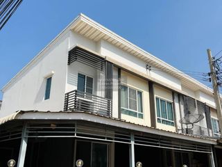Продажа 3 спальни таунхаус в Bang Kruai, Нонтабури