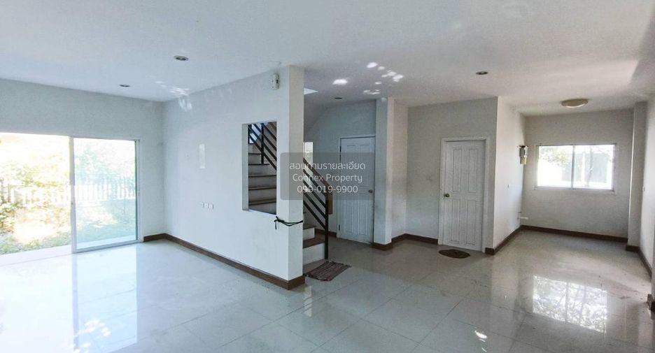 Продажа 3 спальни дом в Nong Khae, Saraburi