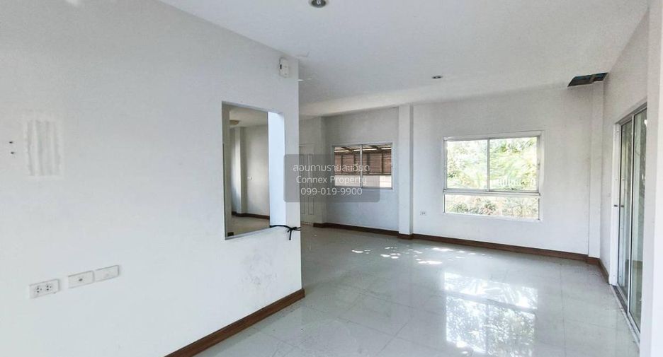 Продажа 3 спальни дом в Nong Khae, Saraburi