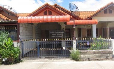 Reihenhaus zum Kauf mit 2 Zimmer in Pluak Daeng, Rayong