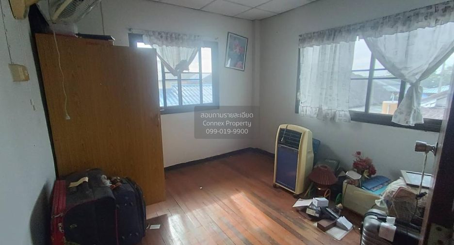 Продажа 3 спальни дом в Uthumphon Phisai, Sisaket