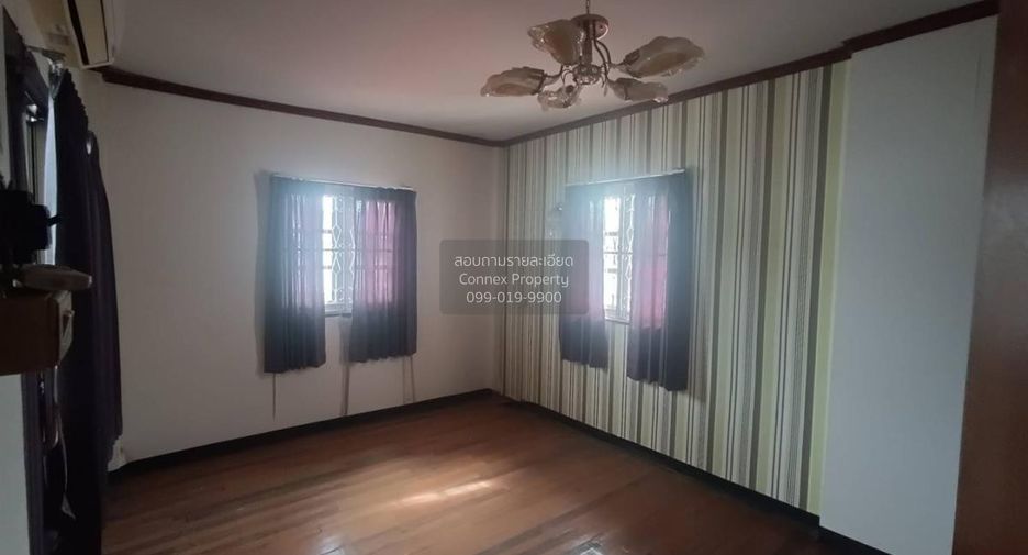Продажа 3 спальни дом в Uthumphon Phisai, Sisaket