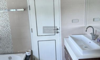 For sale 4 bedrooms house in Saphan Sung, Bangkok